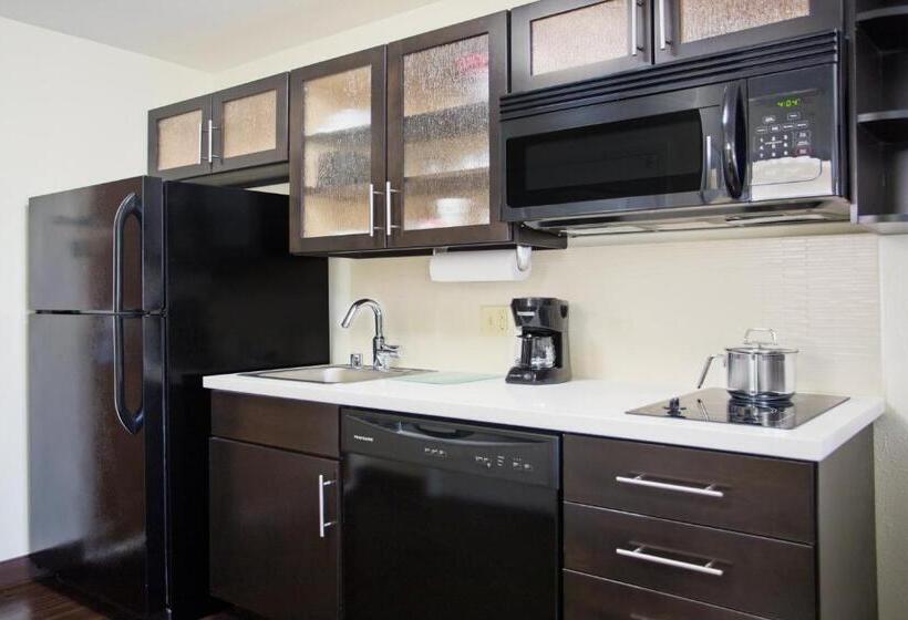 스탠다드 스튜디오, Candlewood Suites Fort Campbell   Oak Grove, An Ihg