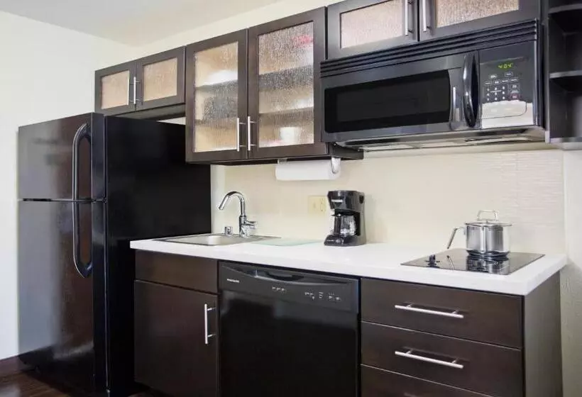 スタンダードスタジオ, Candlewood Suites Fort Campbell   Oak Grove, An Ihg