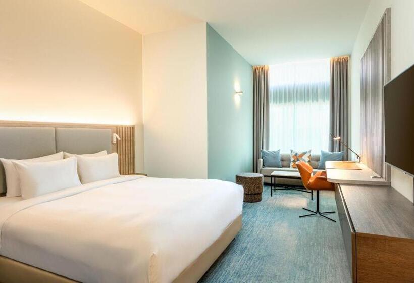 Standard Room King Size Bed, Courtyard By Marriott Amsterdam Arena Atlas