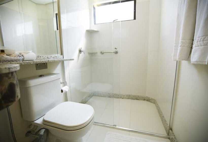 스탠다드 트리플 룸, Eston Hotel   Localização Central Privilegiada  Pet Friendly