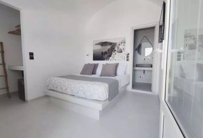 سوئیت سینیور, Fira Cave Suites