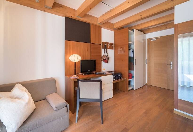 バルコニー付きスタンダードルーム, Green Village Eco Resort