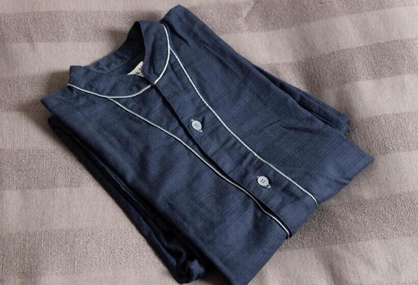 غرفة قياسية فردية, Kurashiki Station