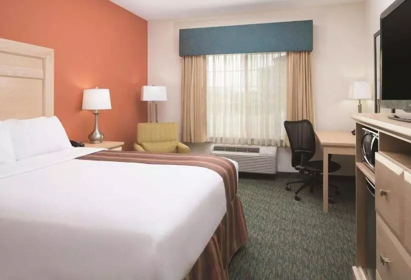 スタンダードルーム, La Quinta By Wyndham Grand Forks