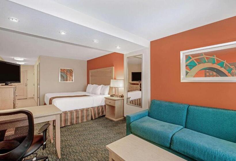 Habitació Deluxe Llit King, La Quinta By Wyndham Grand Forks