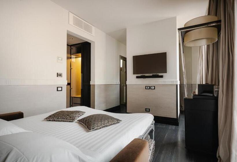 Suite with Terrace, Unica Suites Rome