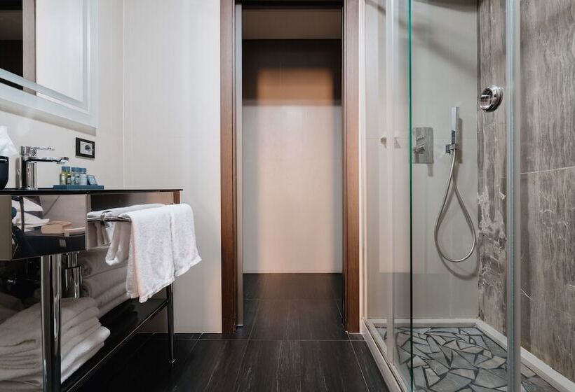 Executive-huone, Unica Suites Rome