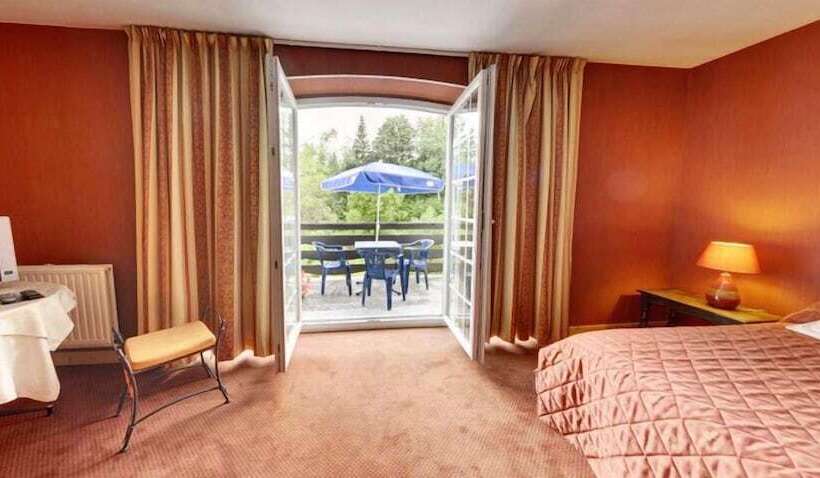 四人标准间, Moulin Des Truites Bleues