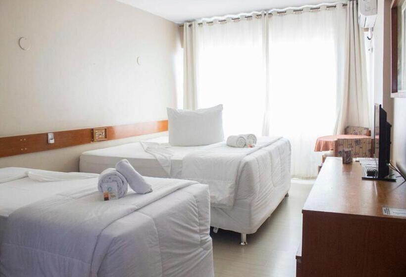 标准三人间, Portal