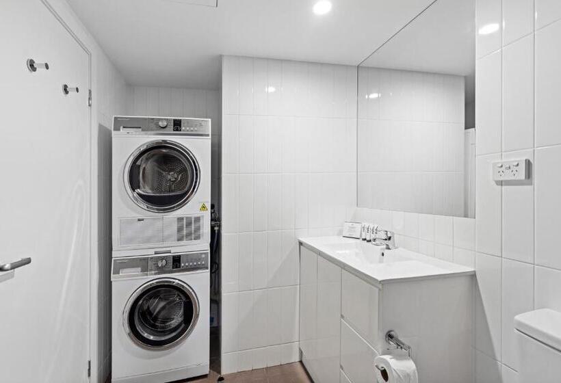 شقة 3 غرف, Quest Kelvin Grove