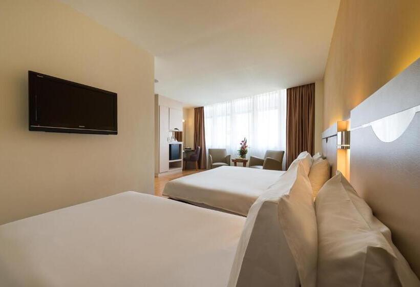 חדר סטנדרט לשלושה, Sentral Georgetown @ City Centre