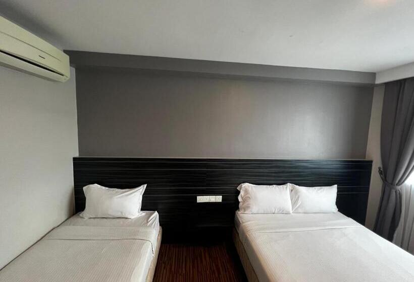 חדר דלוקס, Signature