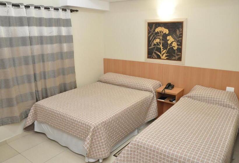 Cameră Triplă Standard, Lotus Hotel   à 6 Km Do Santuário De Aparecida Sp