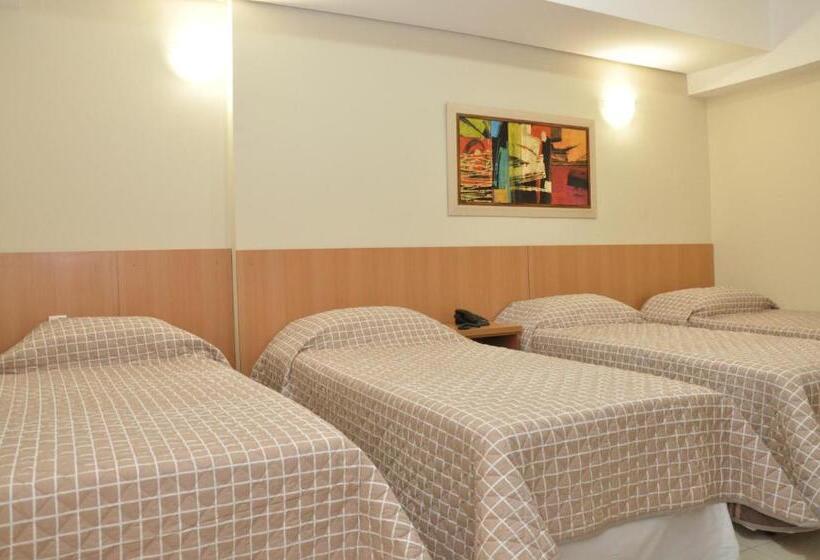 Cameră Cvadruplă Standard, Lotus Hotel   à 6 Km Do Santuário De Aparecida Sp