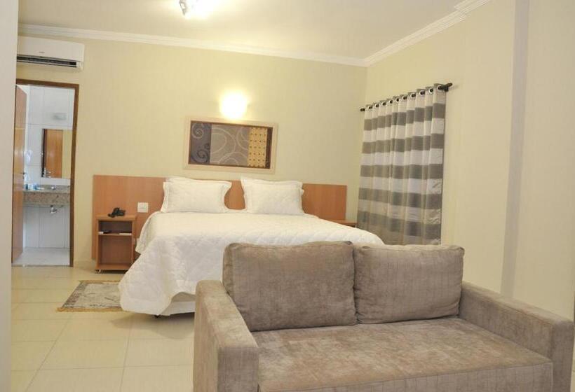 Suite, Lotus Hotel   à 6 Km Do Santuário De Aparecida Sp