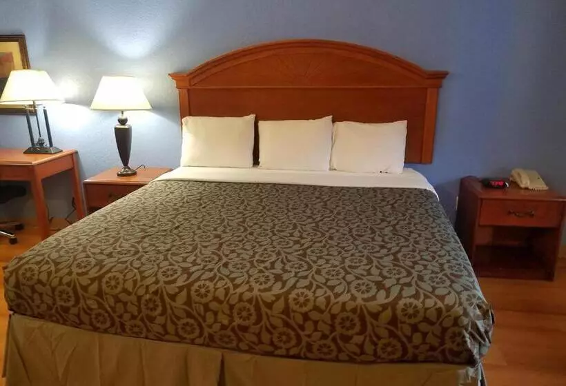 キングサイズベッドのスタンダードルーム, Days Inn By Wyndham Oklahoma City Nw Expressway