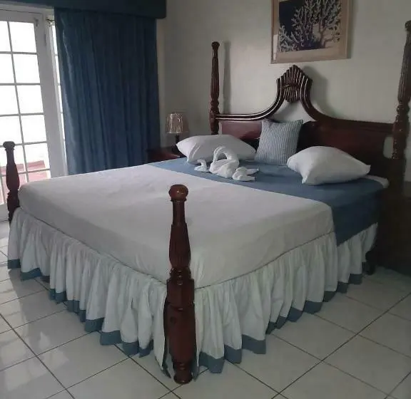 اتاق سوپریور با تخت بزرگ, Fisherman S Inn