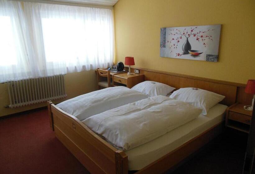 غرفة قياسية مطلّة علي البحيرة, Grüner Baum