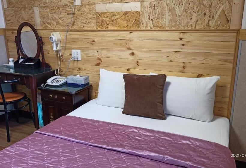 اتاق لوکس, 鑽石大旅社