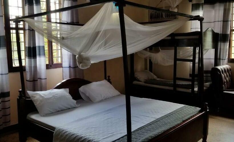 سوئیت با بالکن, Aivlys Lodge Kilimanjaro