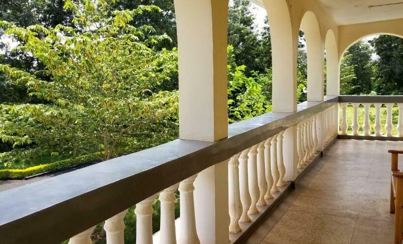 سوئیت با بالکن, Aivlys Lodge Kilimanjaro