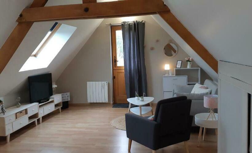 家庭间, Le Hameau