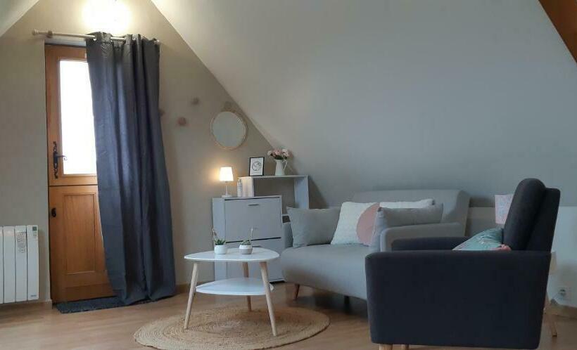 家庭间, Le Hameau