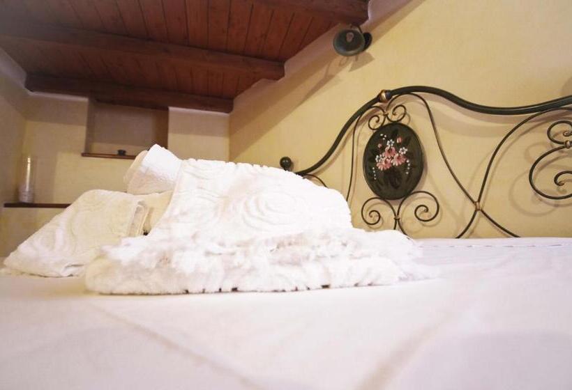 Полулюкс, Casa De Ajala   B&b De Charme In Antica Dimora Totalmente Ristrutturata E Dotata Di Tutti I Confort