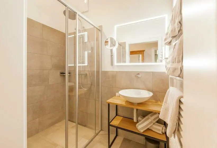 Premium-sviitti 2 Makuuhuonetta, Haus Jausern