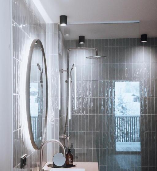 اتاق سوپریور, Haus Jausern