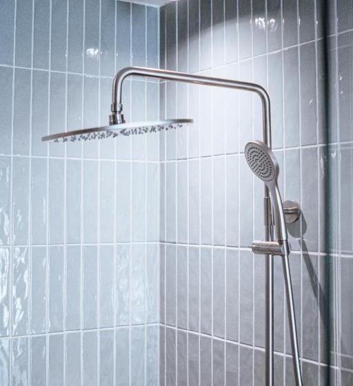 سوئیت دلوکس 2 خوابه, Haus Jausern