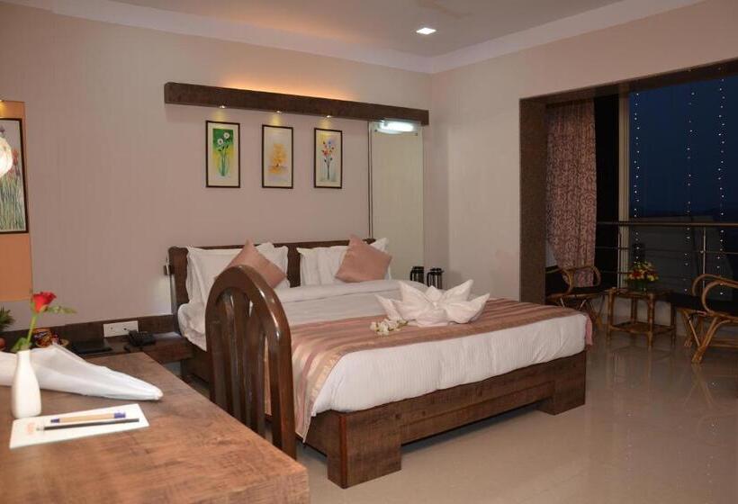 스탠다드 룸 킹사이즈 침대, Boshan Hotels