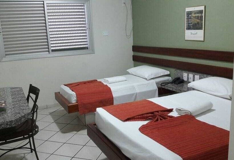 חדר סטנדרט לשלושה, Apollo