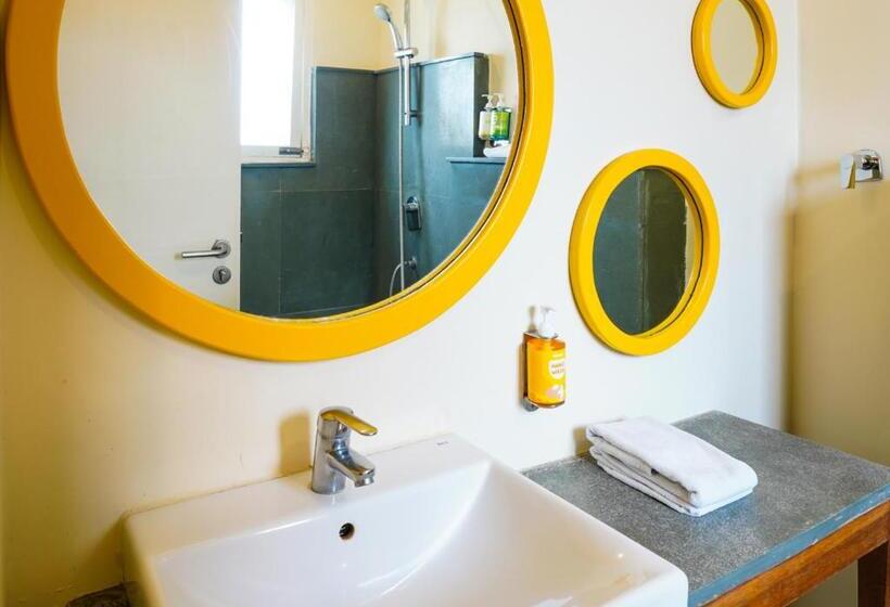 Quarto Deluxe, Bloom Boutique L Signature Towers