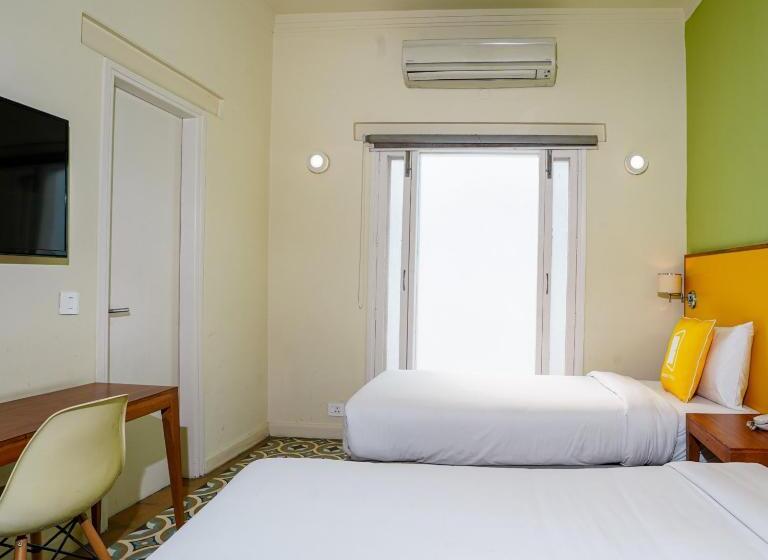 Quarto Deluxe, Bloom Boutique L Signature Towers