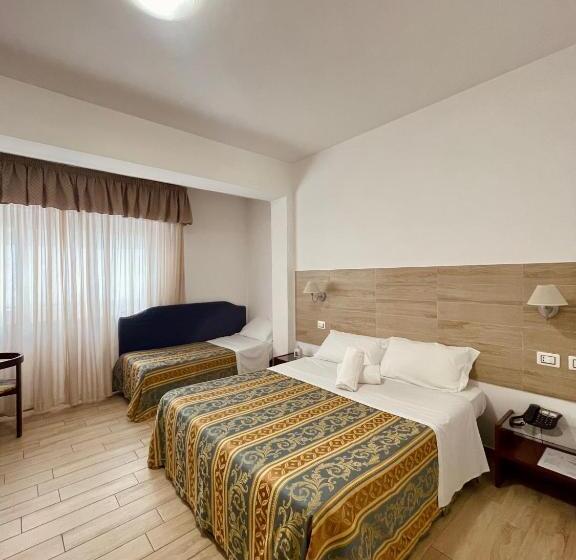 スタンダードトリプルルーム, La Bussola