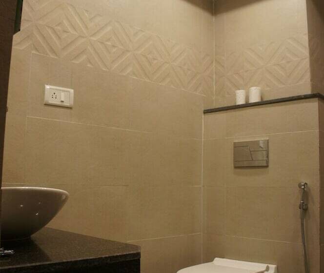 Cameră Superior cu Priveliște către Munte, Riverside Resort