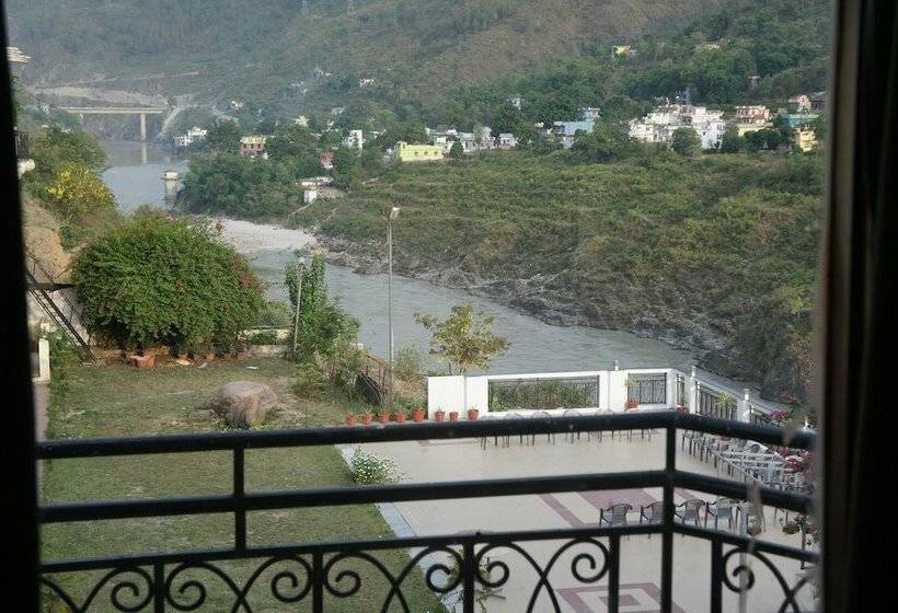 Cameră Superior cu Priveliște către Munte, Riverside Resort