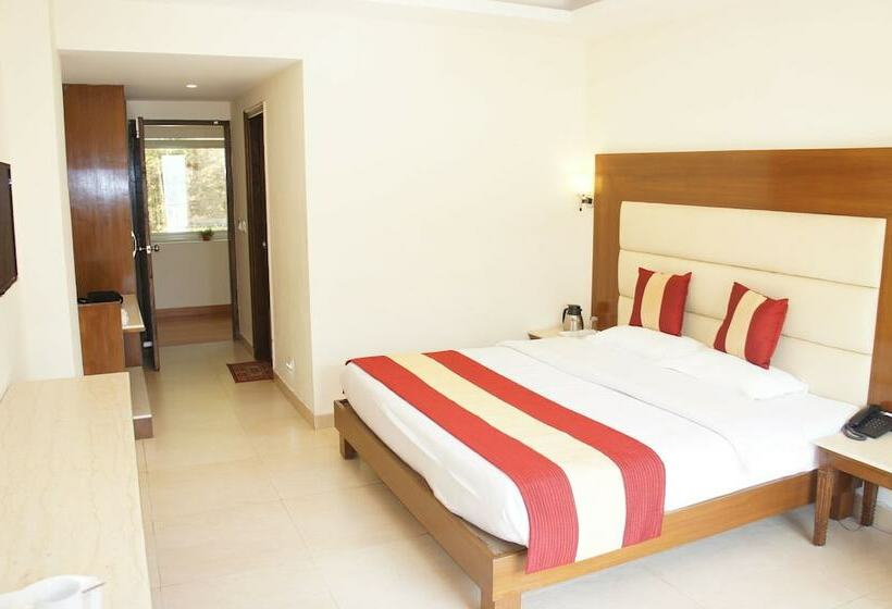 Cameră Standard Pat Matrimonial, Riverside Resort