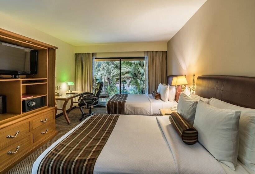 带2个双人床的标准工作室, Wyndham Garden Guadalajara Expo Plaza Del Sol