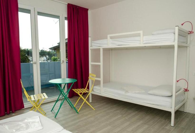 اتاق استاندارد چهار تخته, Meet Gardalake Hostel