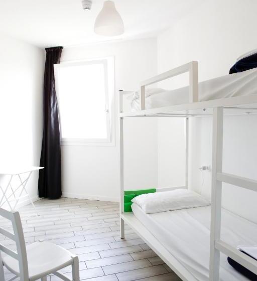 اتاق اکونومی, Meet Gardalake Hostel