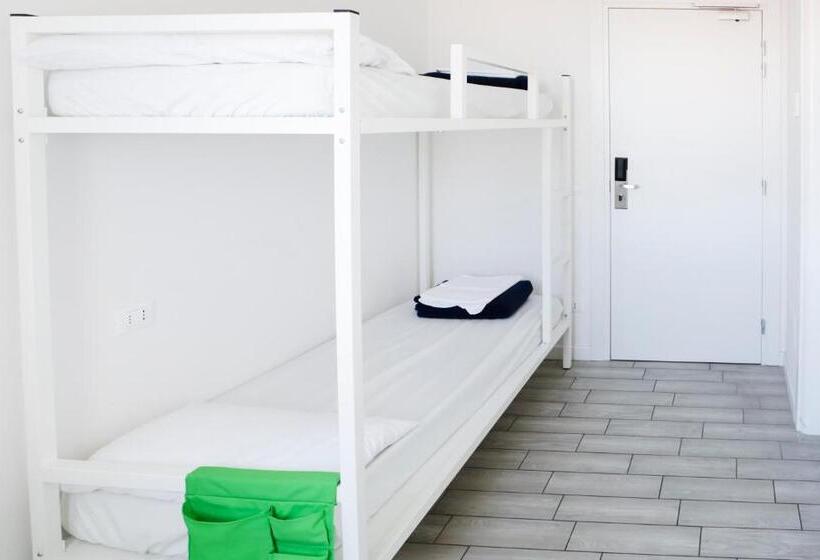 エコノミールーム, Meet Gardalake Hostel