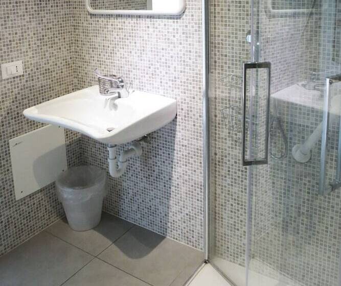 اتاق استاندارد, Meet Gardalake Hostel