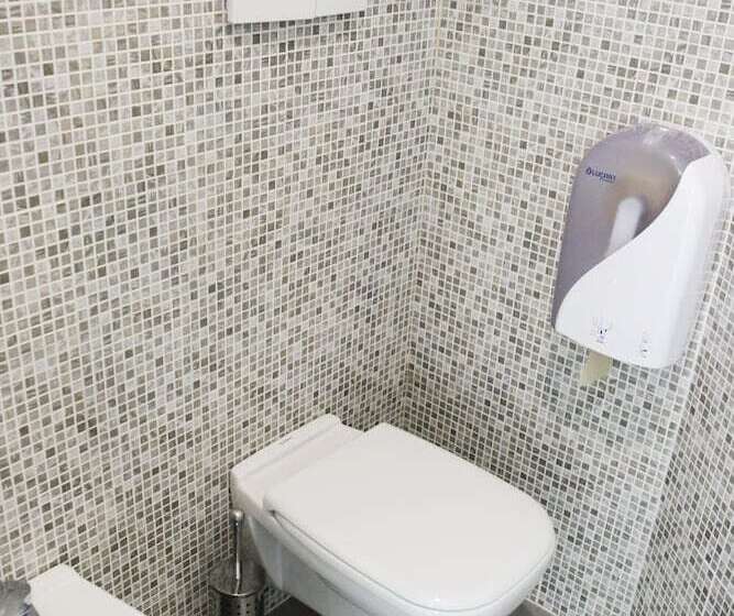 اتاق استاندارد چهار تخته, Meet Gardalake Hostel