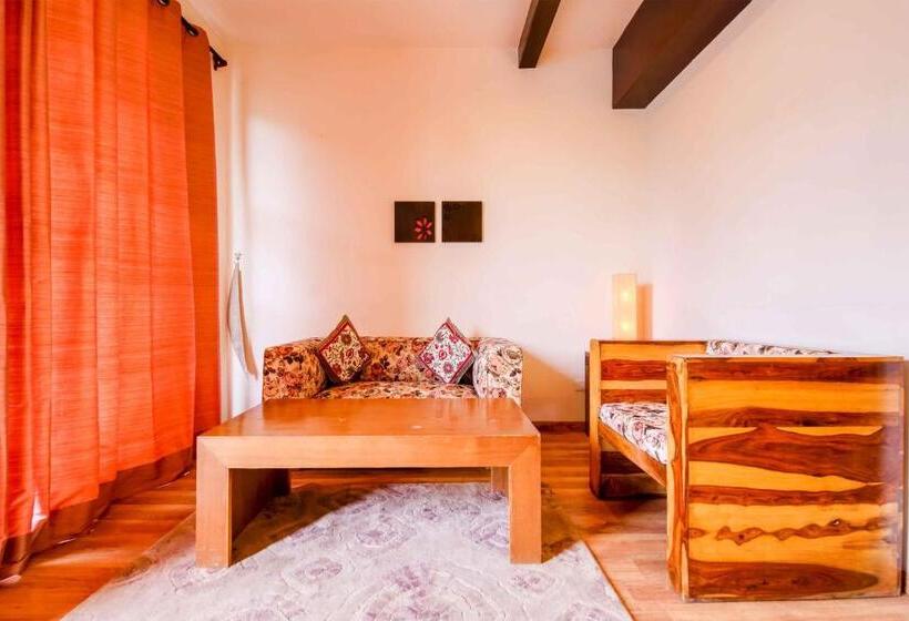 سوییت, Woodsmoke Retreat