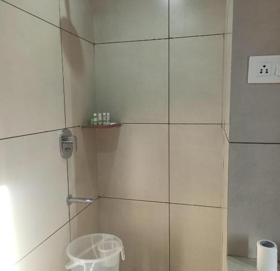 Habitaci�n Est�ndar Abuhardillada, Woodsmoke Retreat