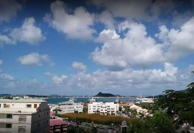 سوییت, Simpson Bay Suites