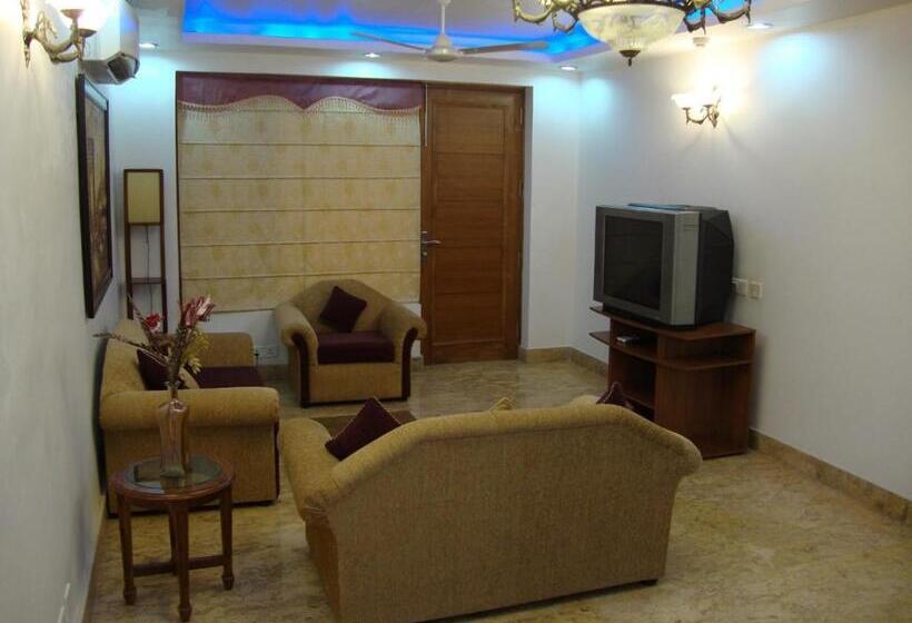 Suite Deluxe, Skylink Suites Bed & Breakfast