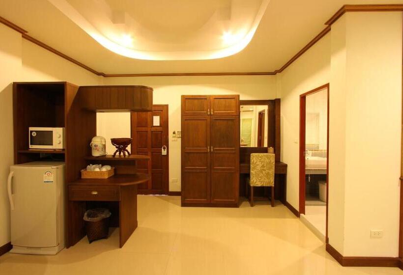 סוויטה משפחתית, The Green Beach Resort